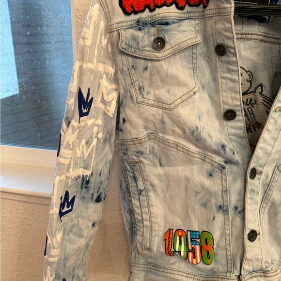 Stall & Dean Sports Memorabilia Customized & Street Wear Acid Wash Denim Jacket - Picture 16 of 16
